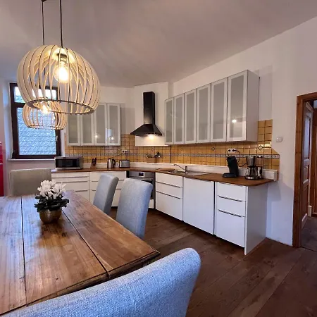 Ferienwohnung Unterm Schloss Neustadt an der Weinstraße Eksteriør billede